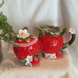 Strawberry Sugar and Creamer Set.